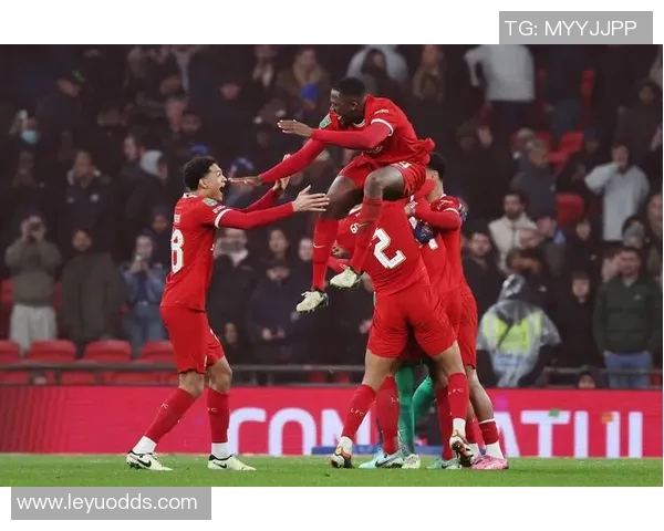 古斯托回忆：贝尔球衣陪伴我首秀对决利物浦的难忘时刻