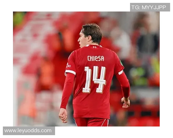 利物浦官方社交媒体发布海报庆祝索博斯洛伊和基耶萨生日快乐